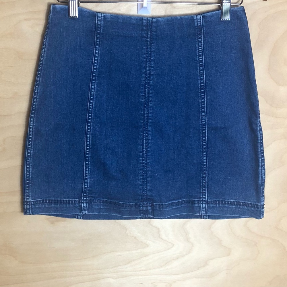 Free People Blue Jean Mini Skirt High Waist Cotton Blend Summery Women Size 8.